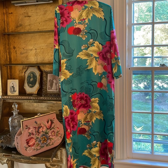 NATORI floral full length lounging gown. Size S - Picture 7 of 13